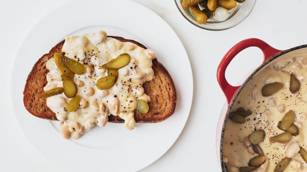 Creamy Fondue Beans Recipe | Epicurious Creamy Fondue Beans Recipe | Epicurious